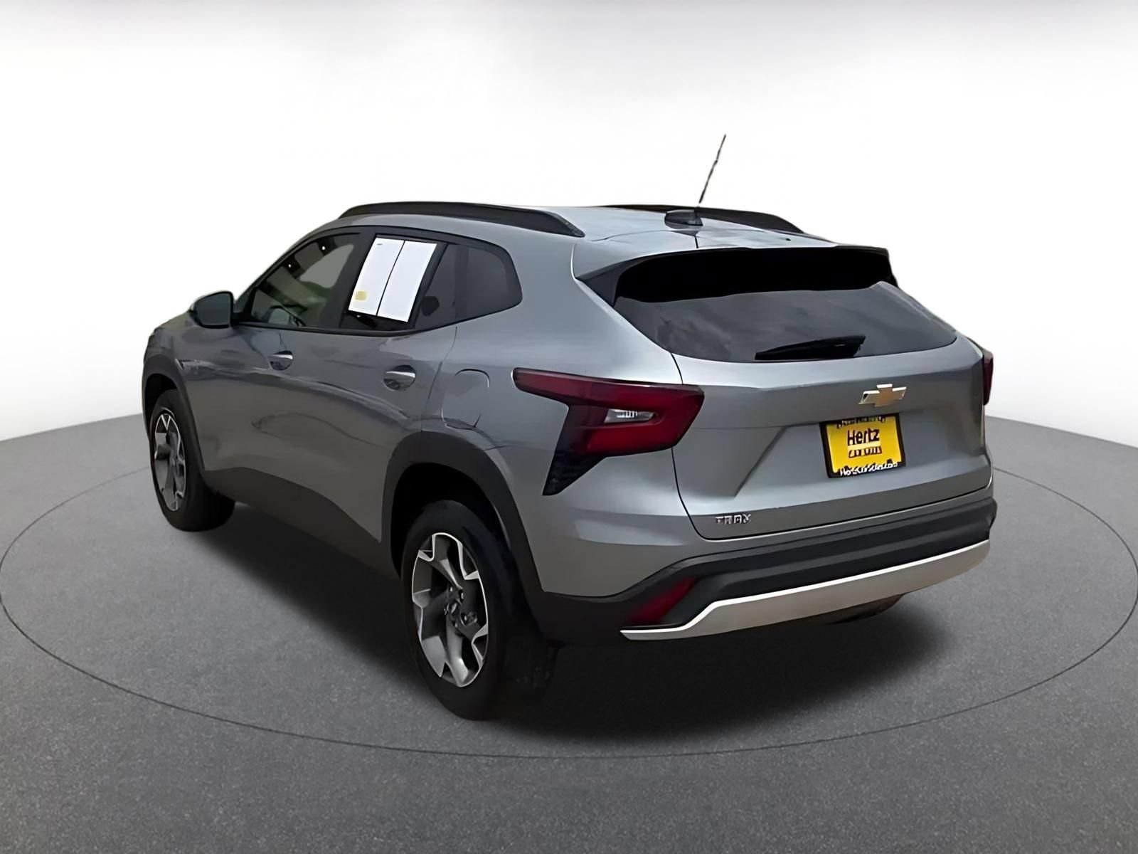 Thumbnail: 2025 Chevrolet Trax - 11