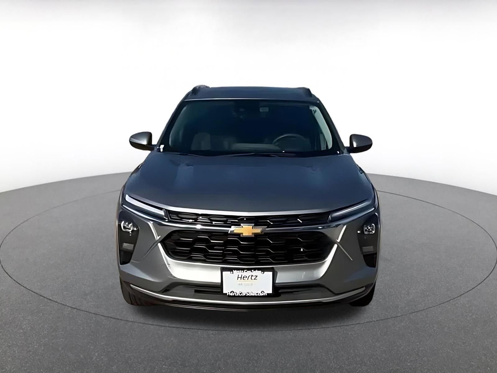 Thumbnail: 2025 Chevrolet Trax - 4