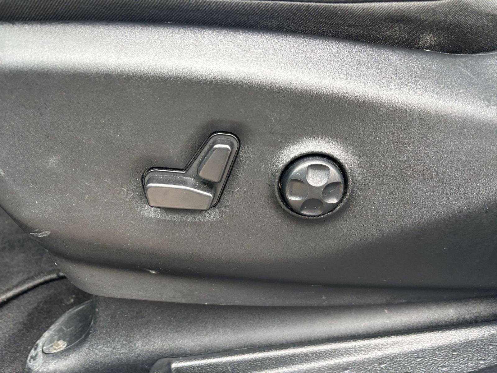 Thumbnail: 2025 Chrysler Pacifica - 22