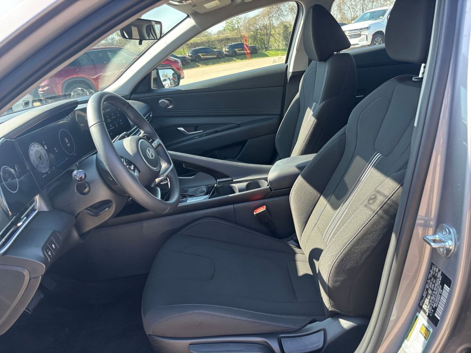 Thumbnail: 2025 Hyundai Elantra - 27