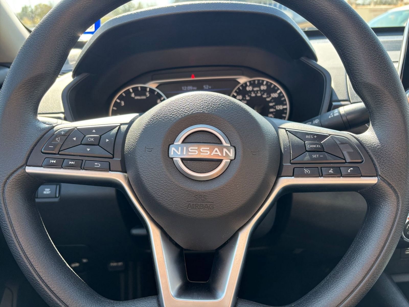 Thumbnail: 2025 Nissan Altima - 28