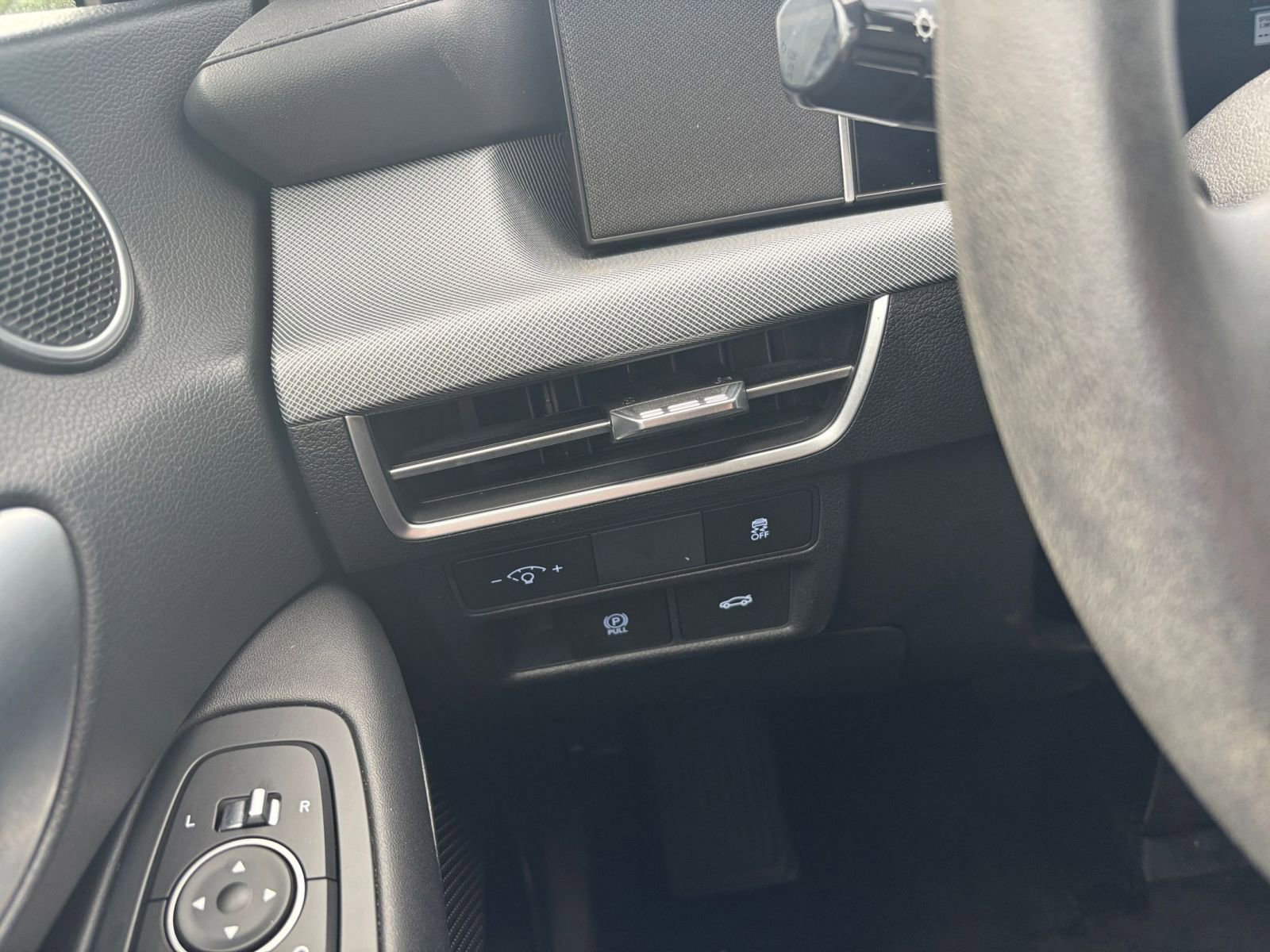 Thumbnail: 2025 Hyundai Sonata - 33