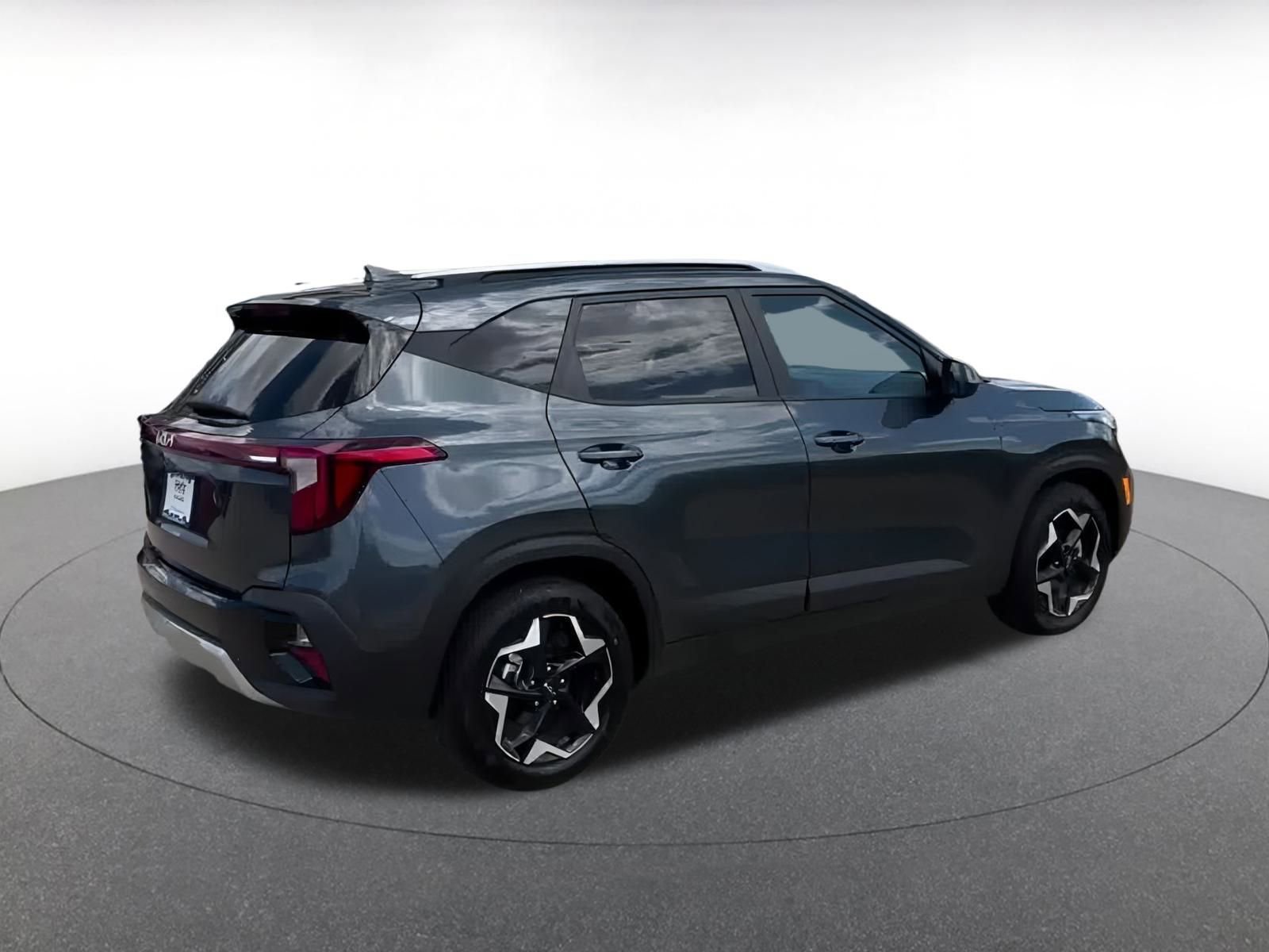 Thumbnail: 2025 Kia Seltos - 16