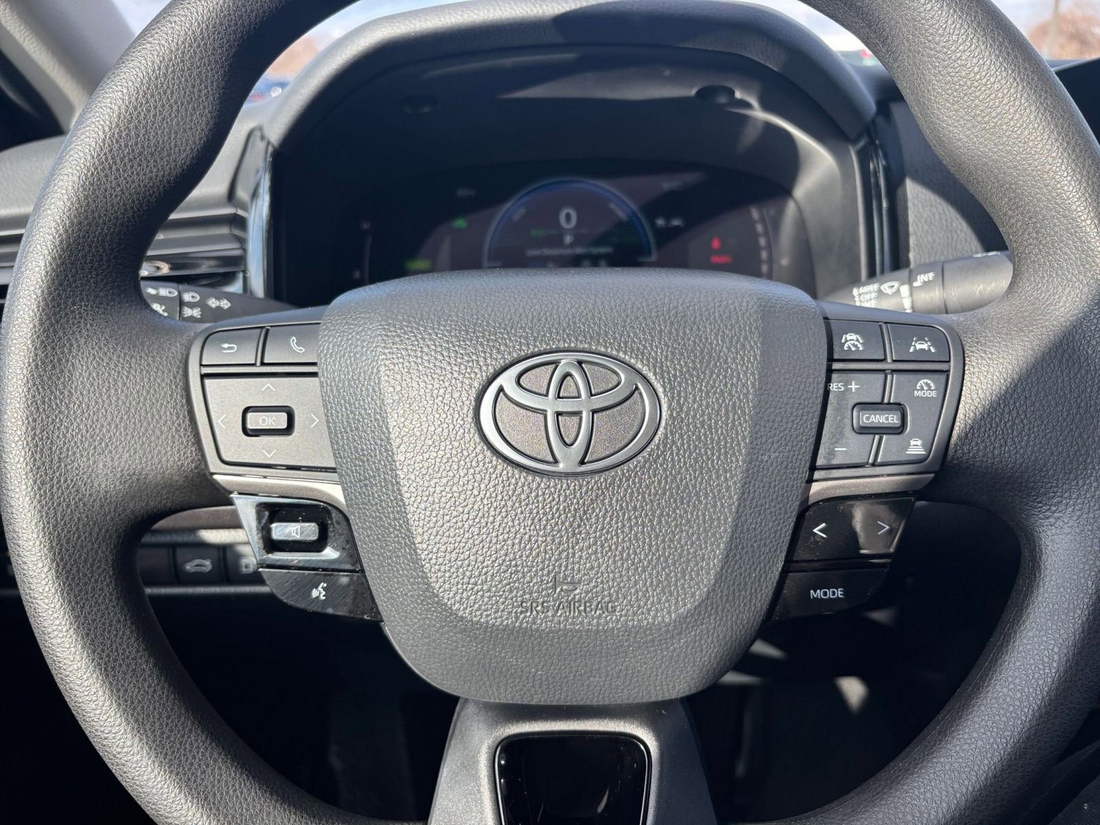 Thumbnail: 2025 Toyota Camry - 27