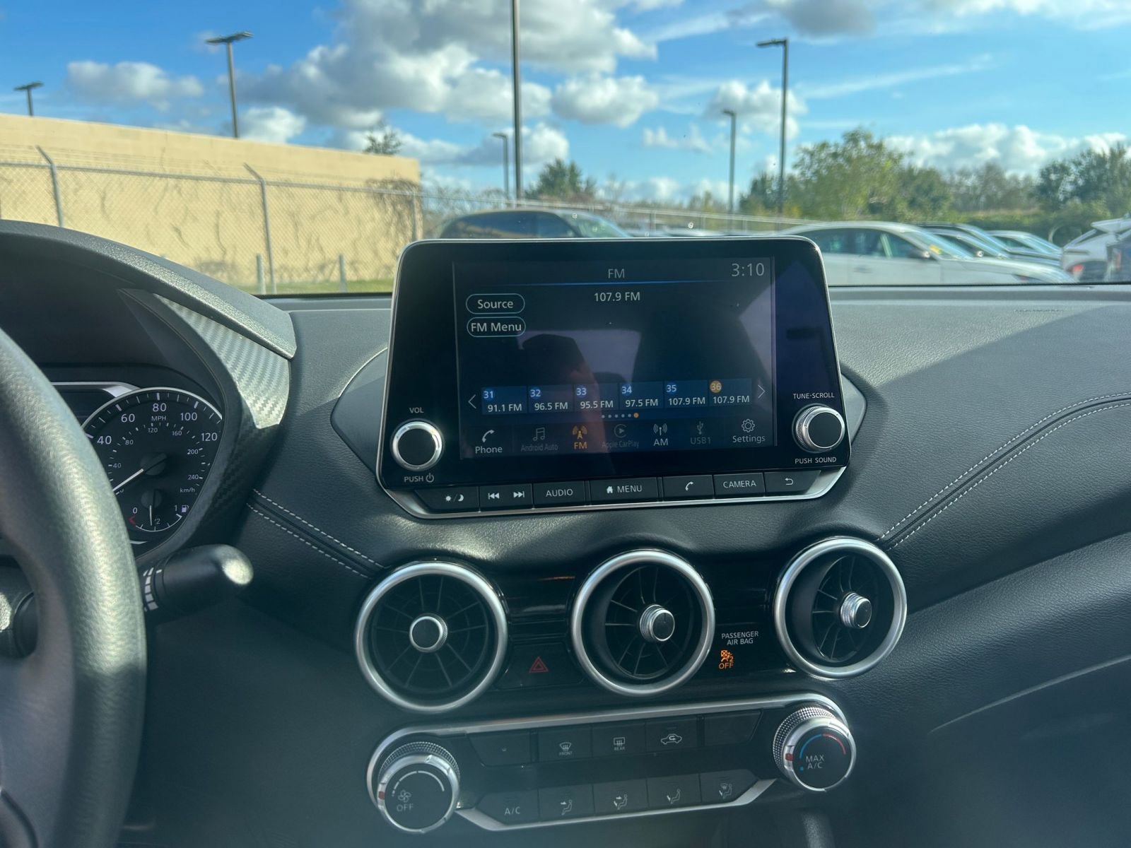 Thumbnail: 2025 Nissan Sentra - 21