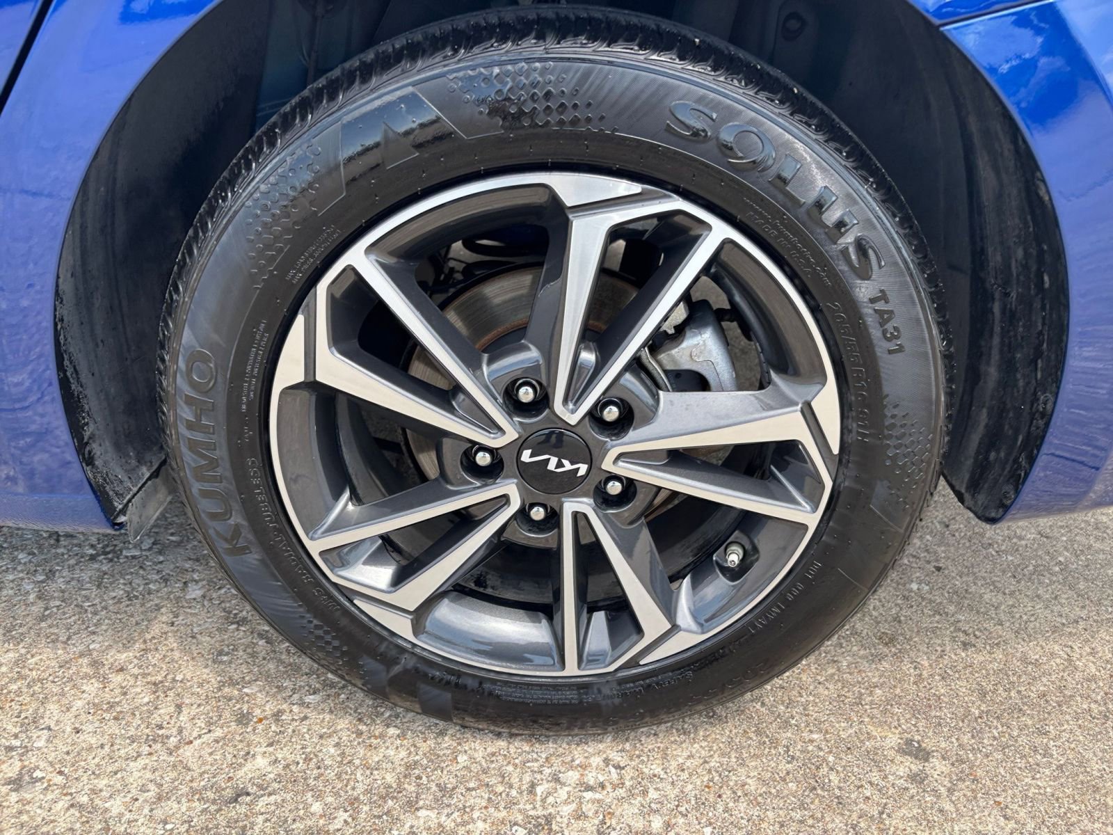 2024 Kia Forte LXS 23
