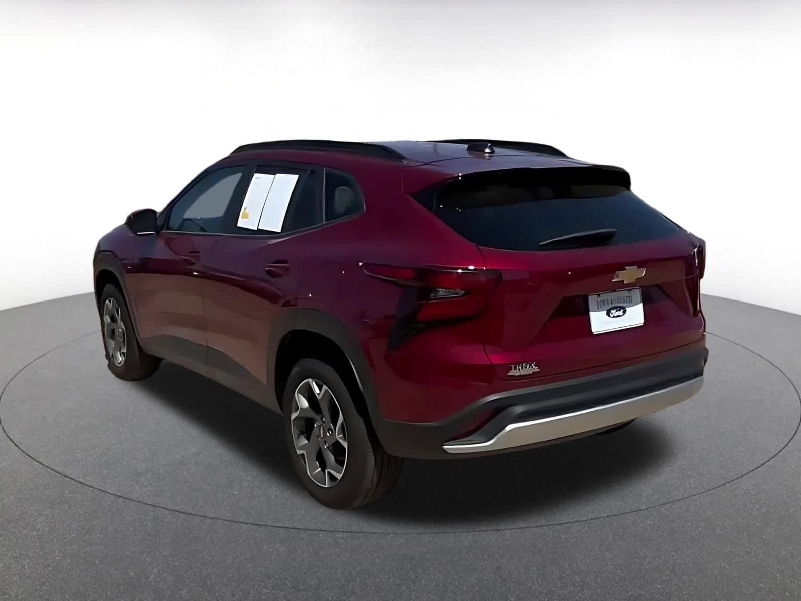 Thumbnail: 2025 Chevrolet Trax - 4