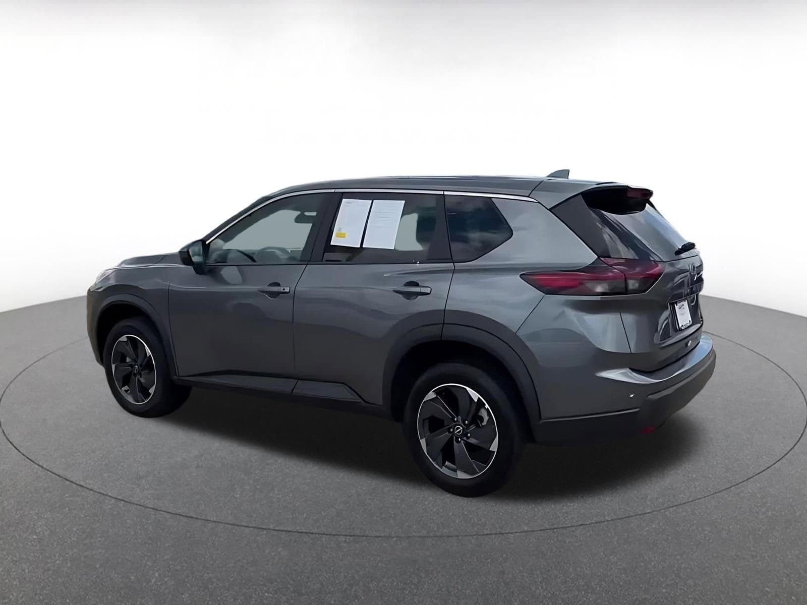 Thumbnail: 2025 Nissan Rogue - 10