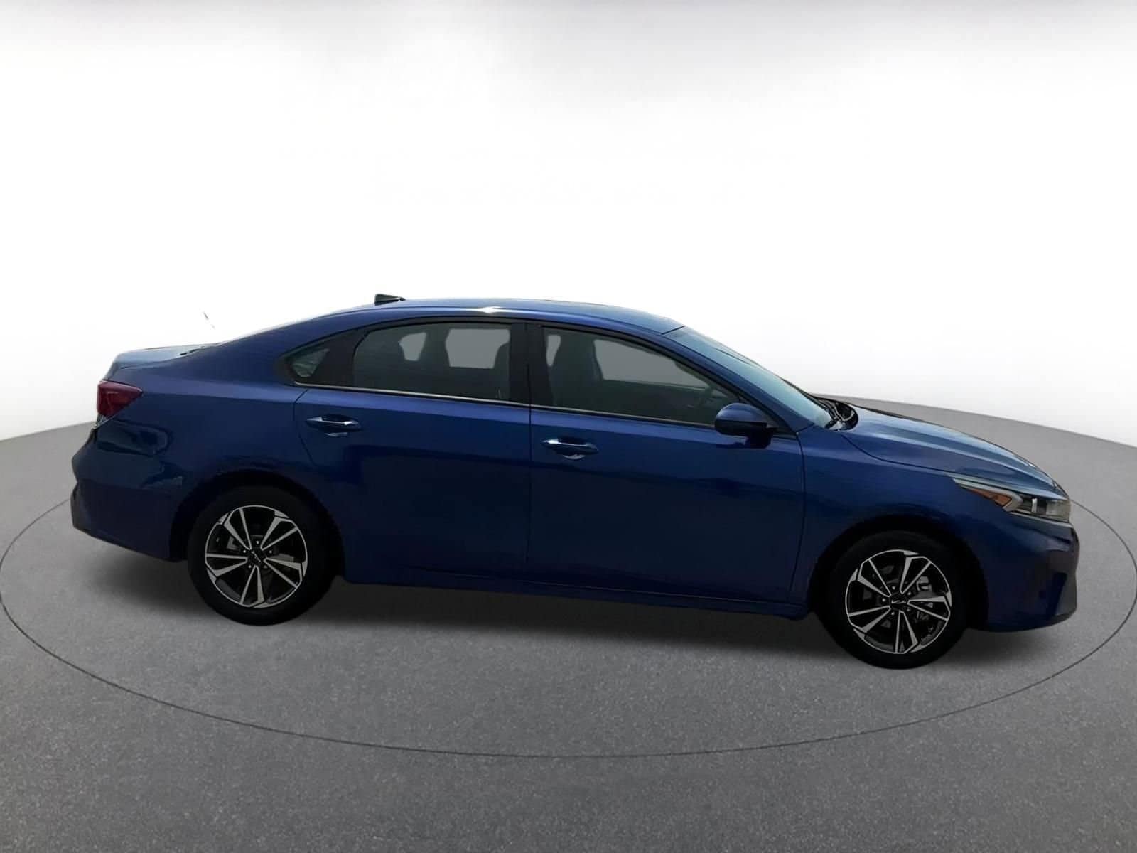2024 Kia Forte LXS 13