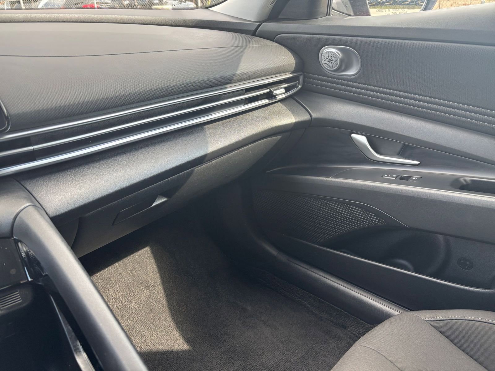 Thumbnail: 2025 Hyundai Elantra - 33