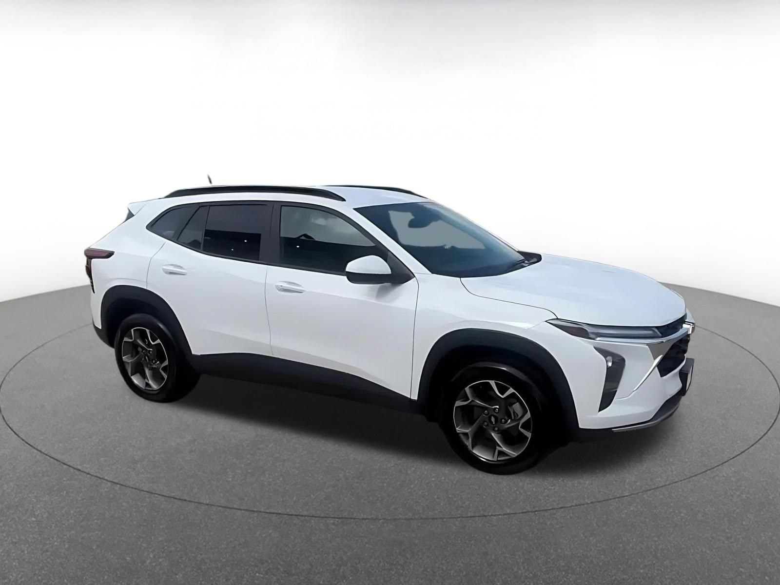 Thumbnail: 2025 Chevrolet Trax - 2