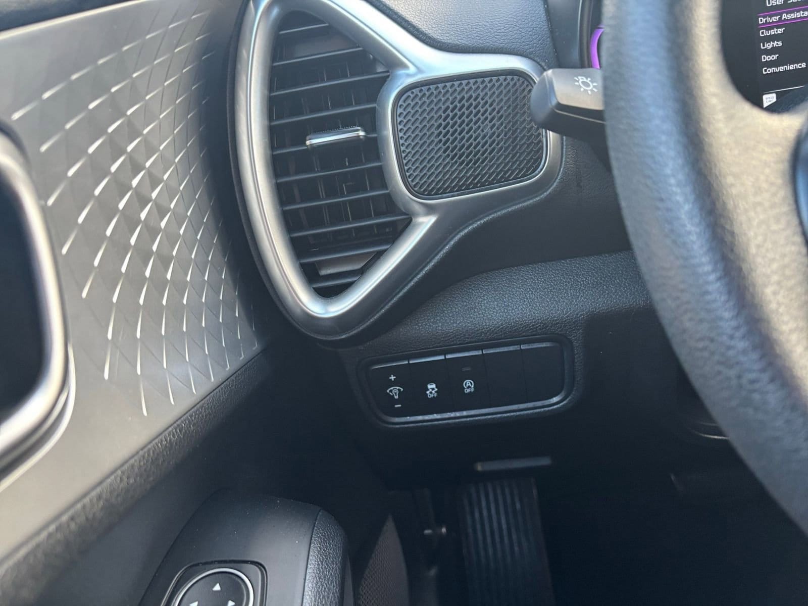 Thumbnail: 2025 Kia Soul - 32