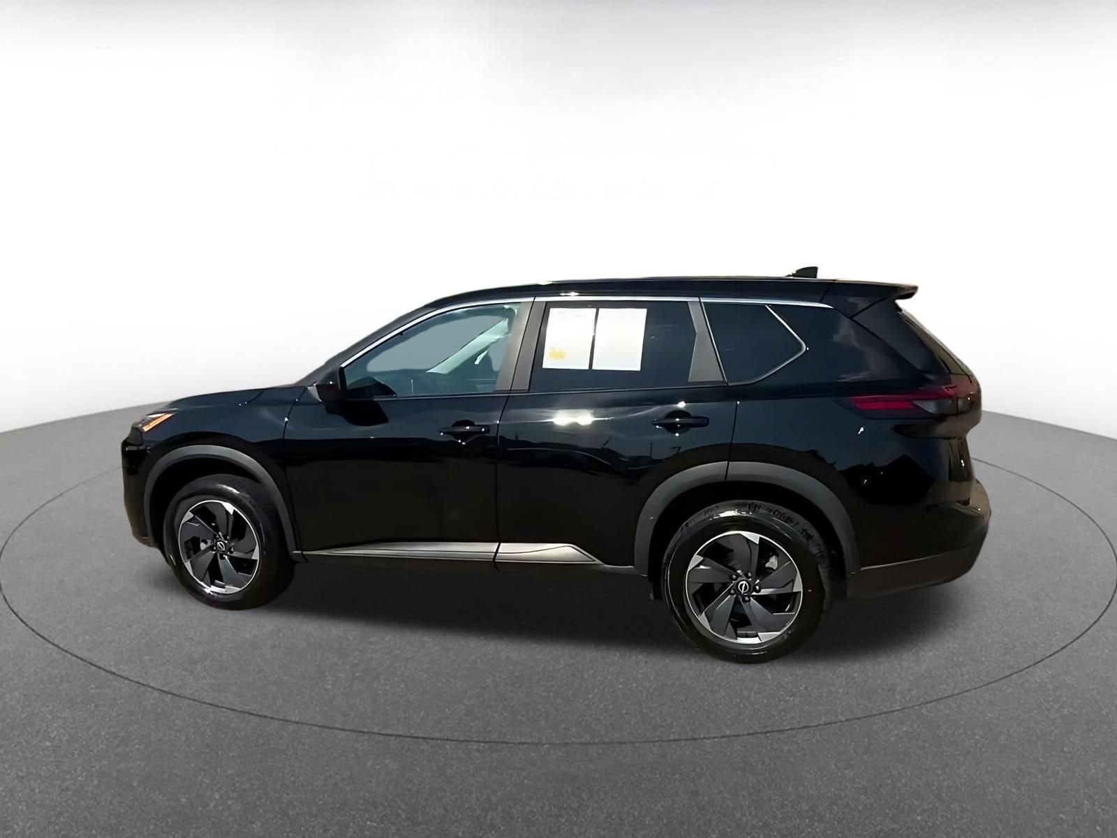 Thumbnail: 2025 Nissan Rogue - 8