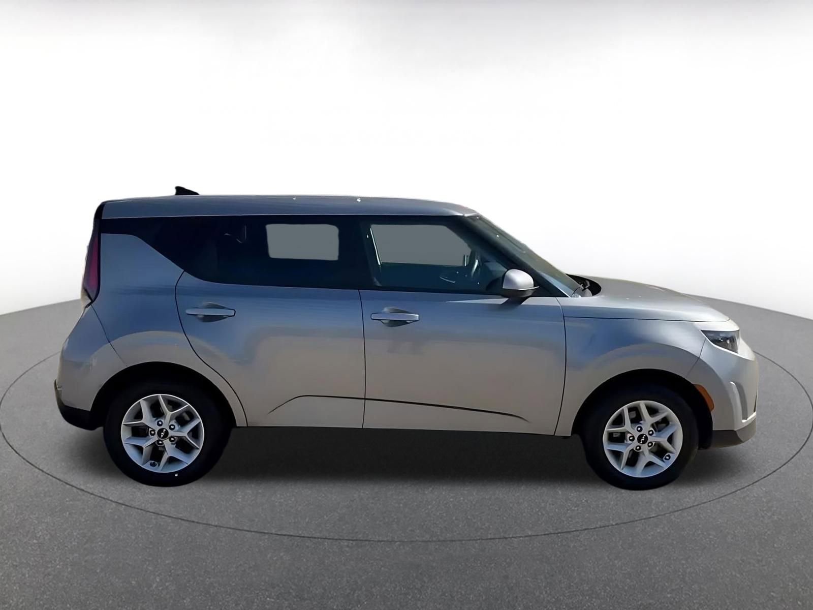 Thumbnail: 2025 Kia Soul - 15