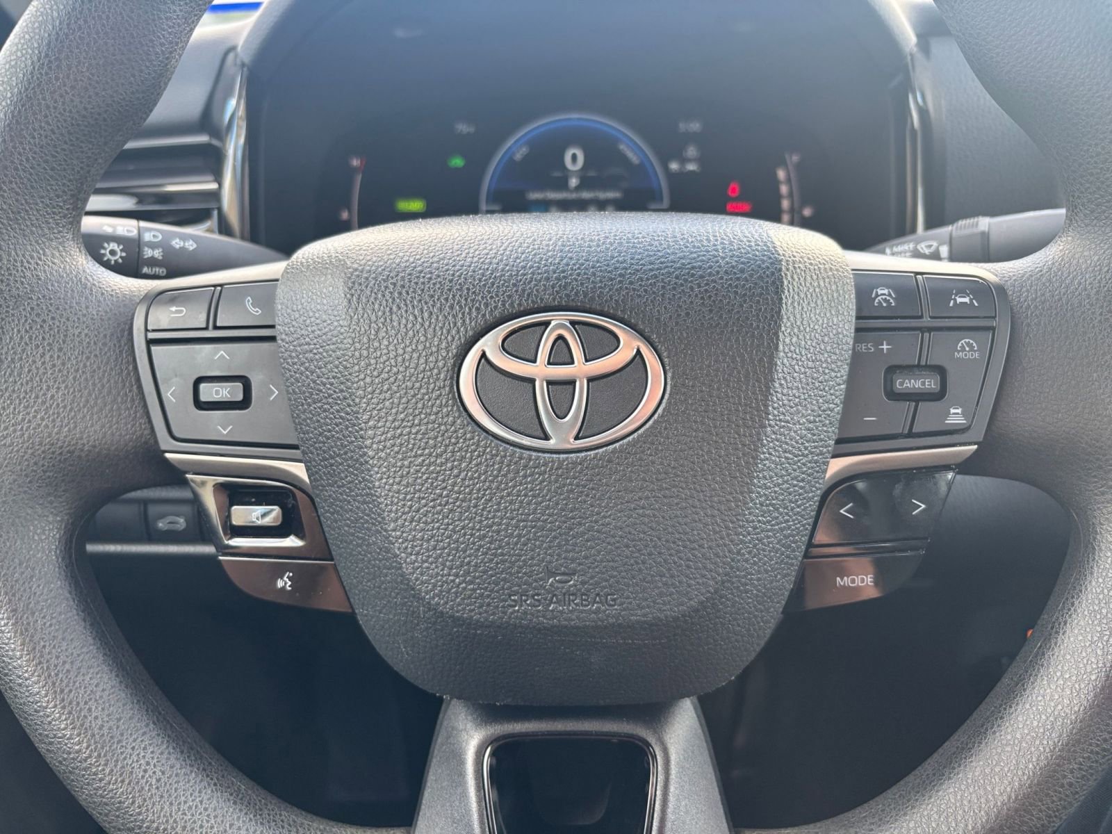 Thumbnail: 2025 Toyota Camry - 27