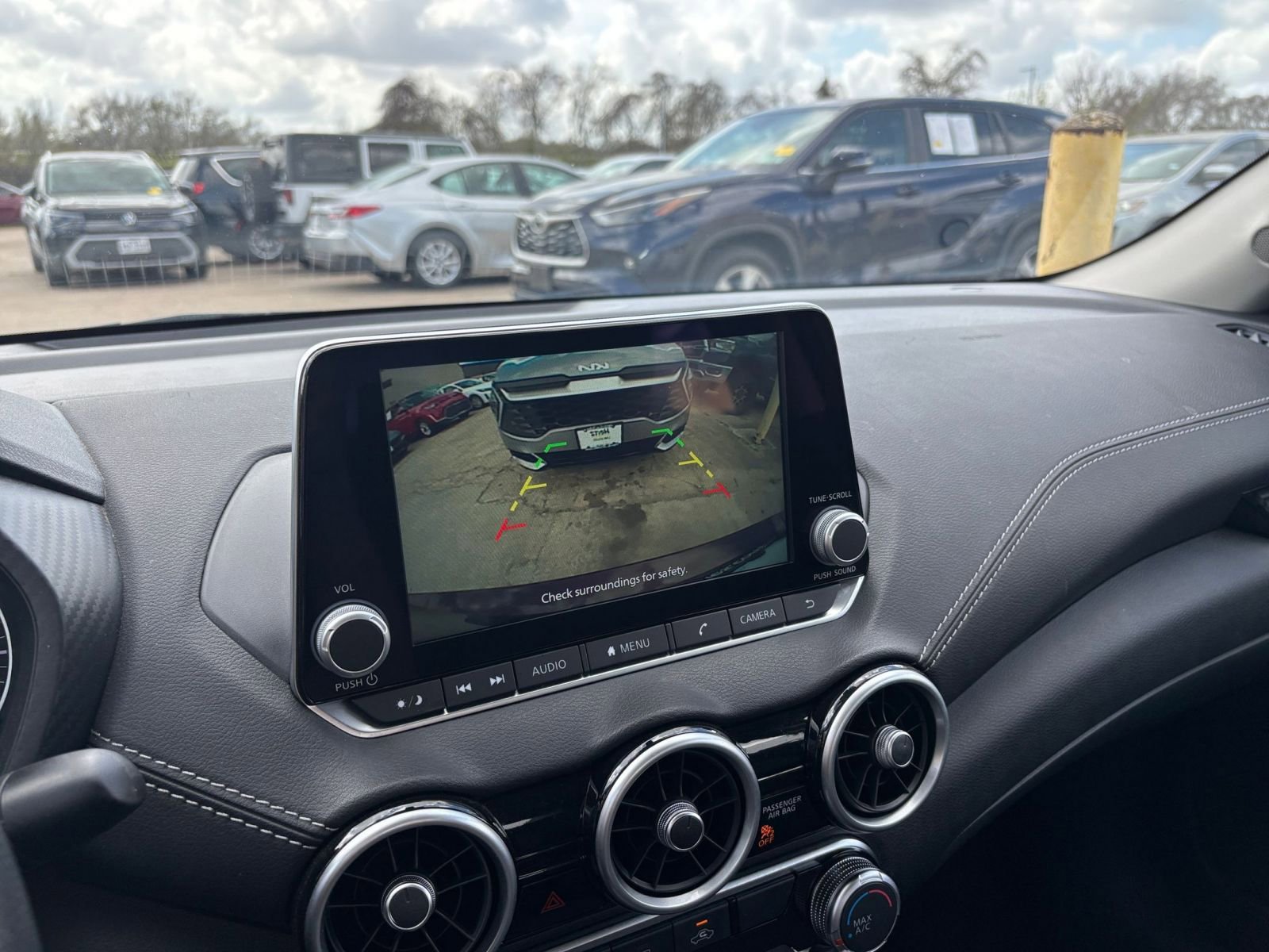 Thumbnail: 2025 Nissan Sentra - 22