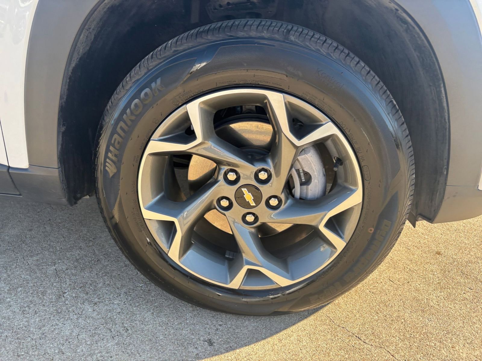 Thumbnail: 2025 Chevrolet Trax - 28