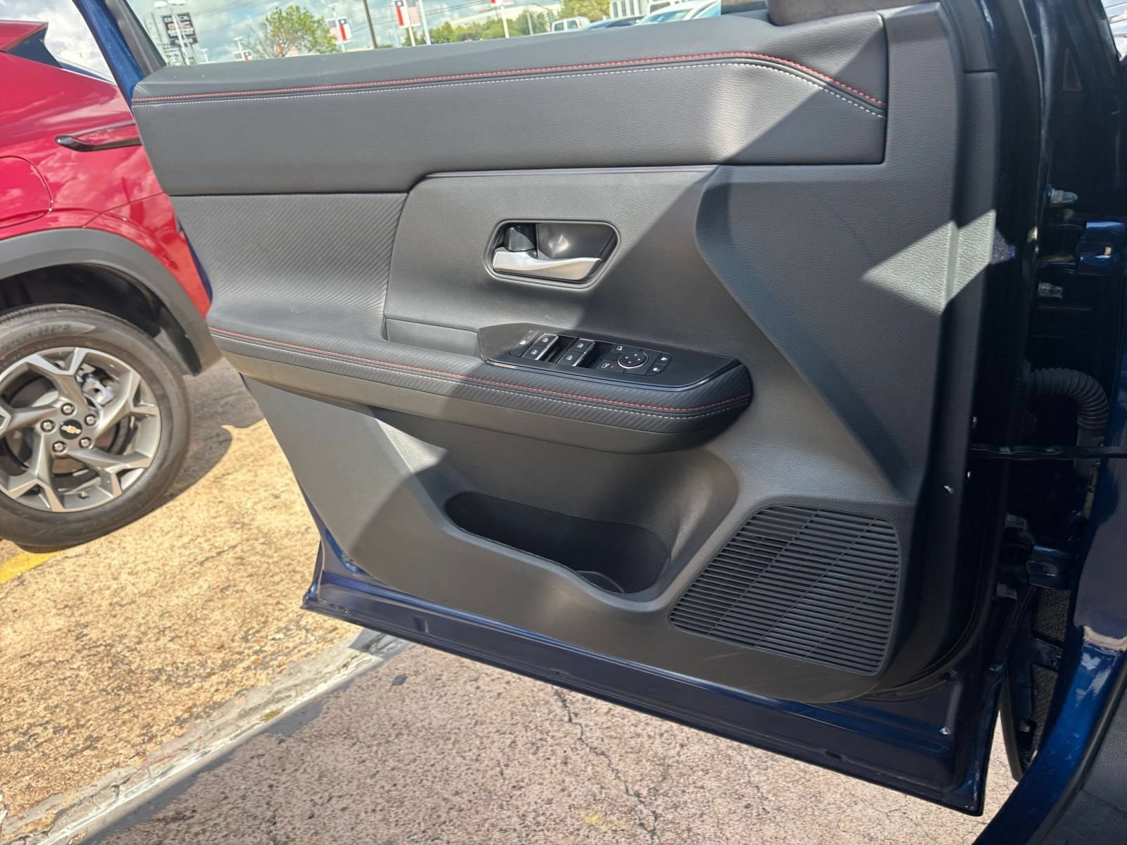 Thumbnail: 2026 Nissan Kicks - 18