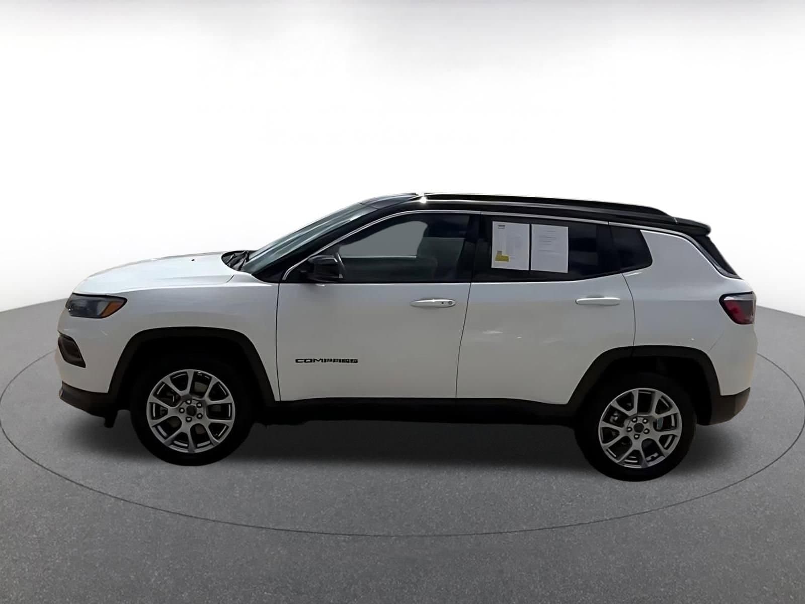 Thumbnail: 2025 Jeep Compass - 9