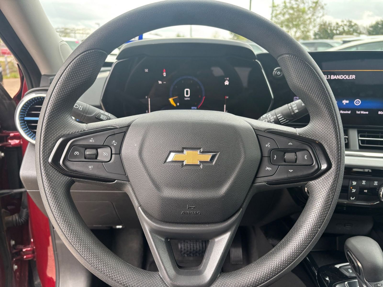 Thumbnail: 2025 Chevrolet Trax - 25