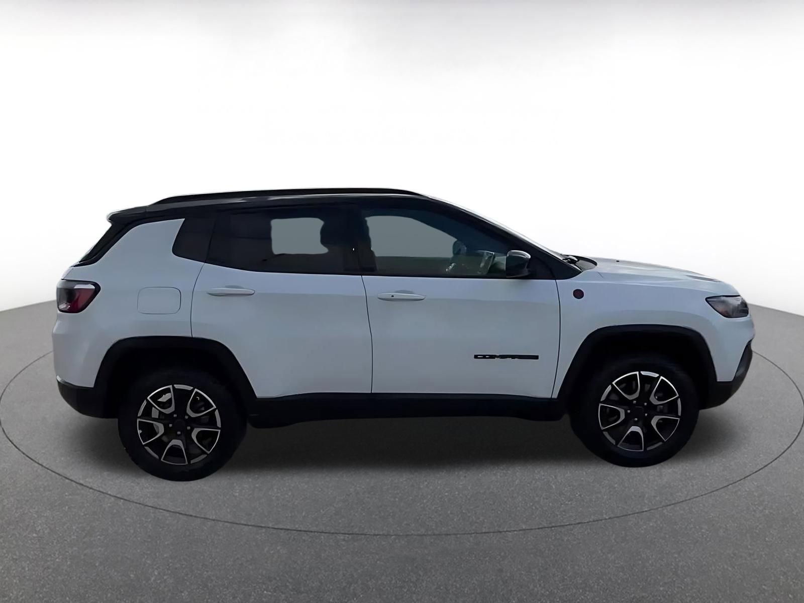 Thumbnail: 2025 Jeep Compass - 16