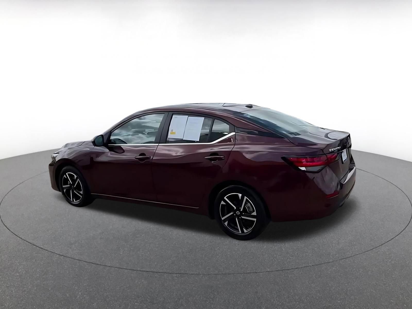 Thumbnail: 2025 Nissan Sentra - 10