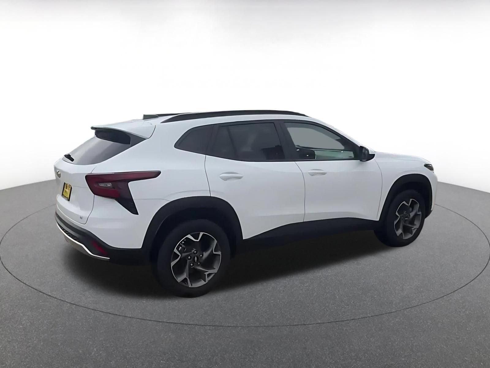 Thumbnail: 2025 Chevrolet Trax - 14