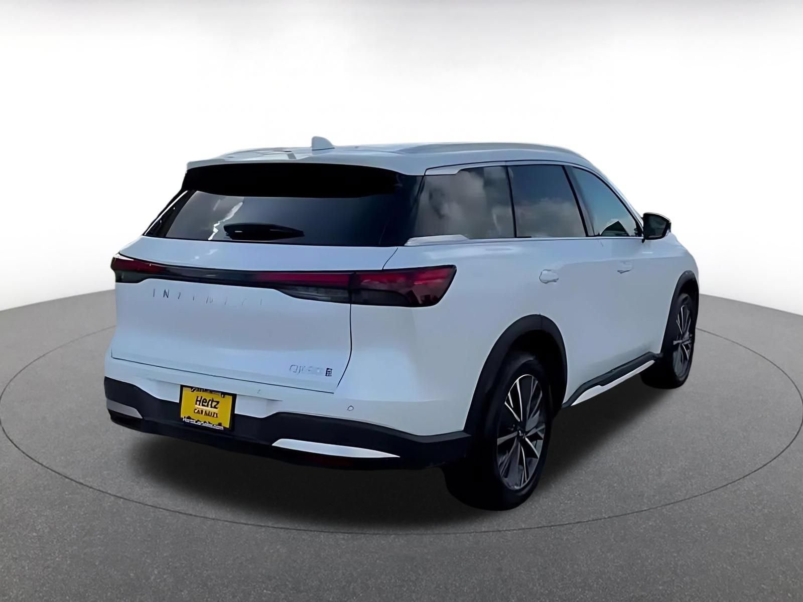 Thumbnail: 2026 INFINITI QX60 - 15