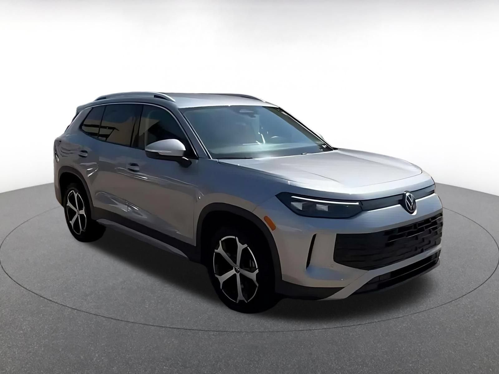 Thumbnail: 2026 Volkswagen Tiguan - 3