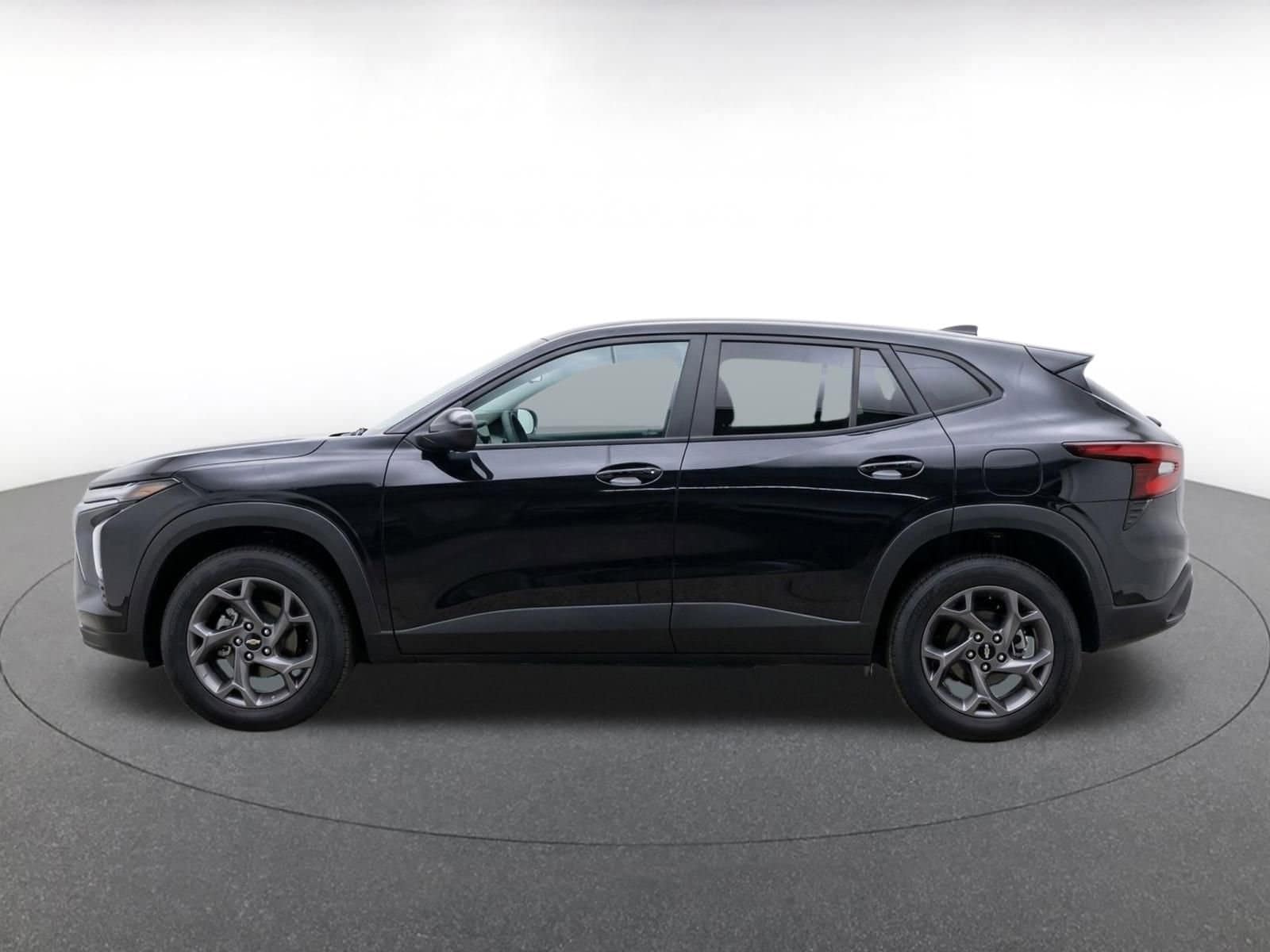 Thumbnail: 2025 Chevrolet Trax - 4