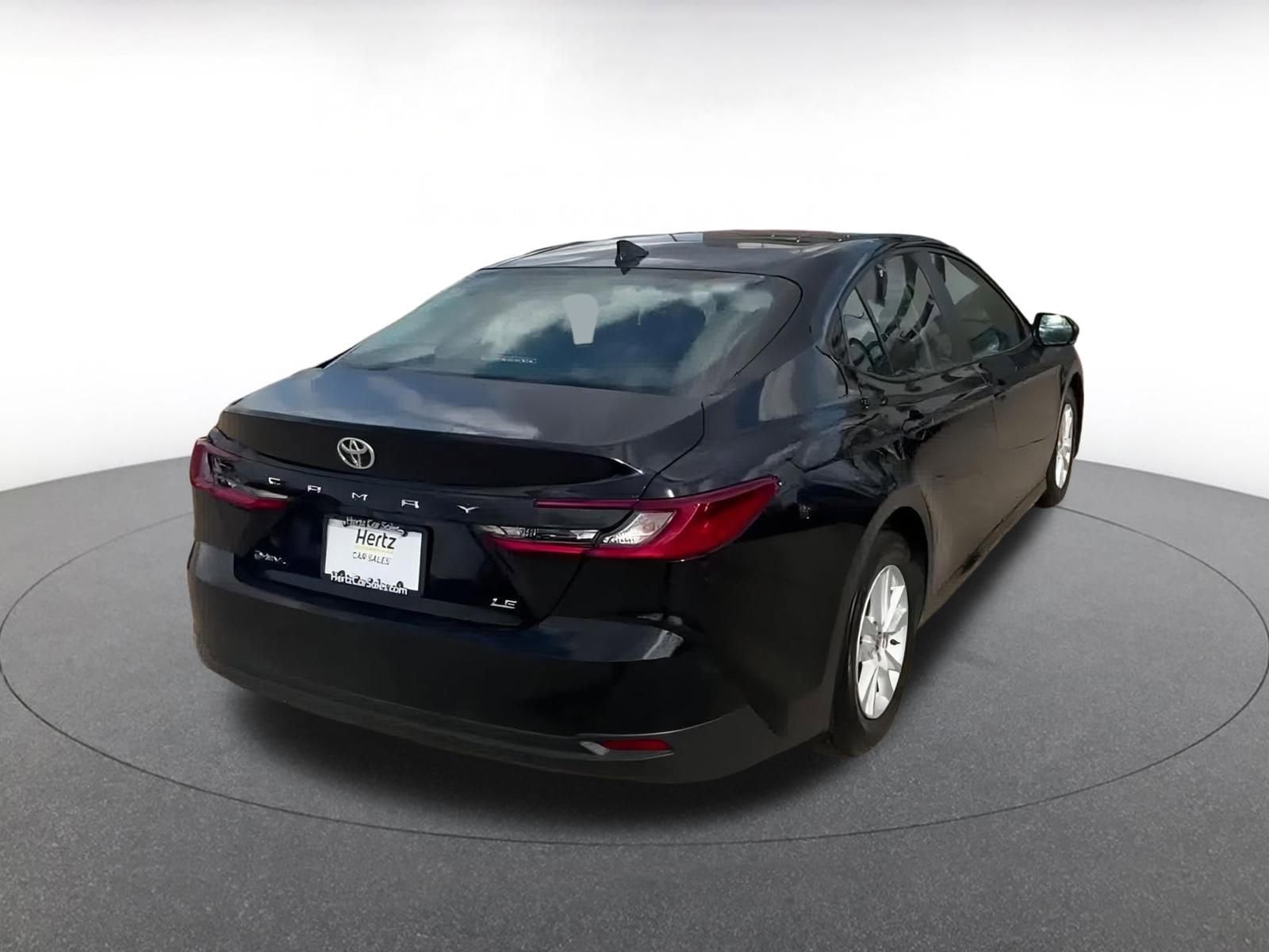 Thumbnail: 2025 Toyota Camry - 14