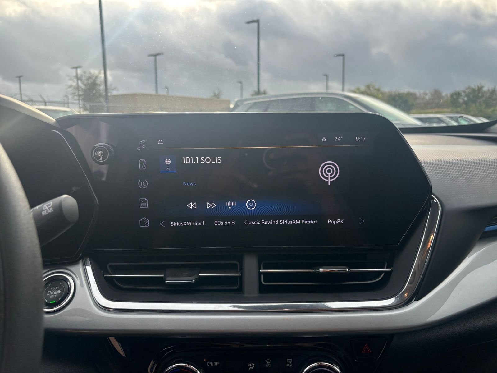 Thumbnail: 2025 Chevrolet Trax - 21