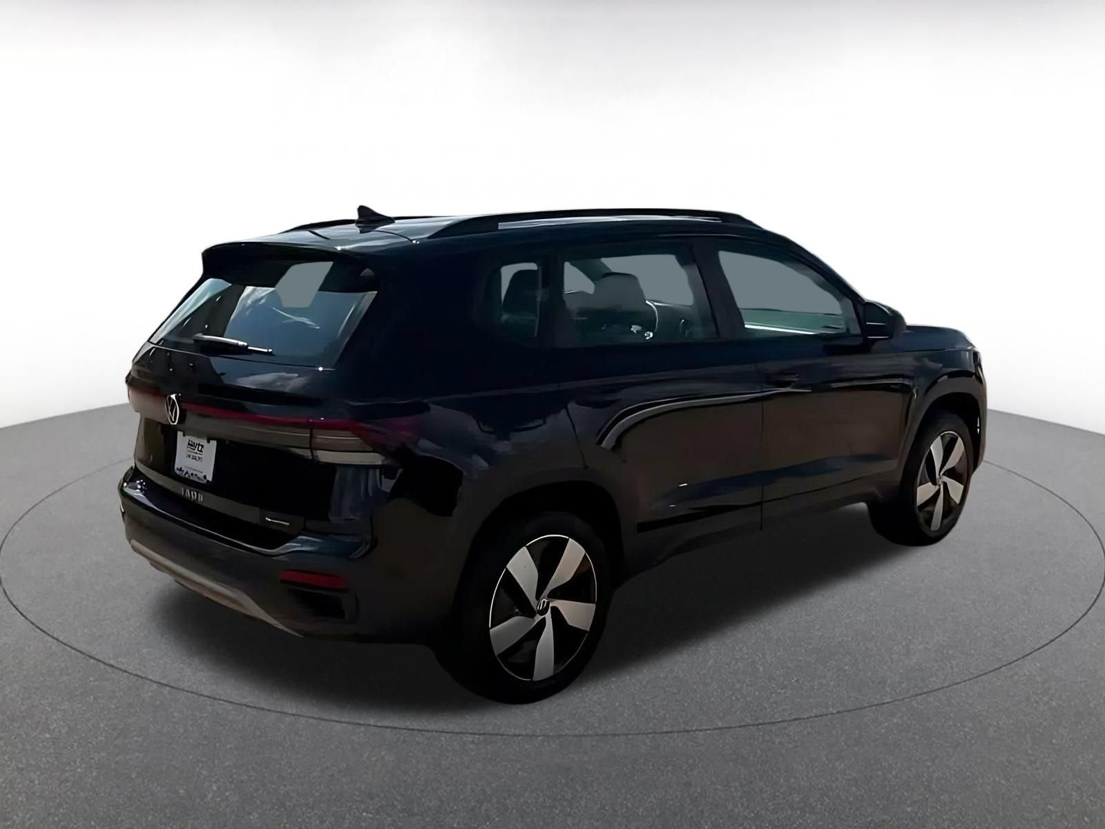 Thumbnail: 2026 Volkswagen Taos - 11