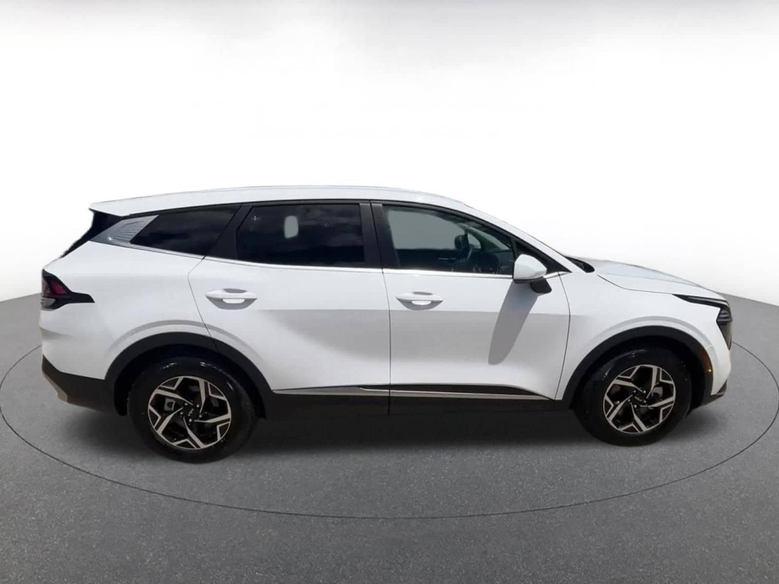 Thumbnail: 2025 Kia Sportage - 16