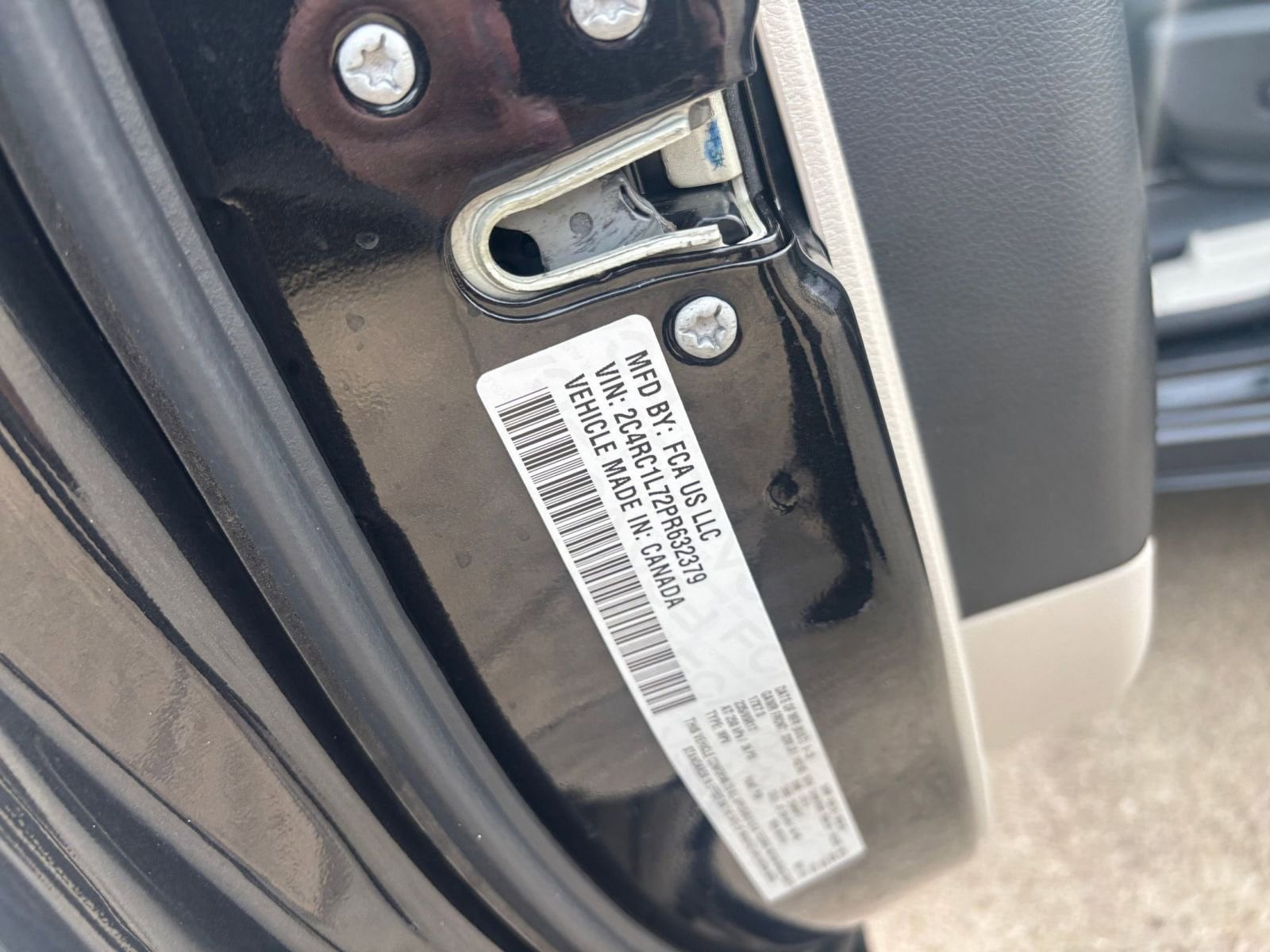 Thumbnail: 2023 Chrysler Pacifica - 30