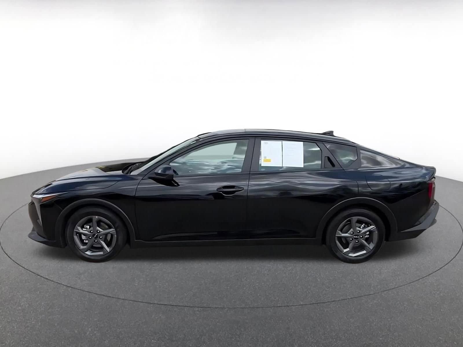 Thumbnail: 2025 Kia K4 - 9