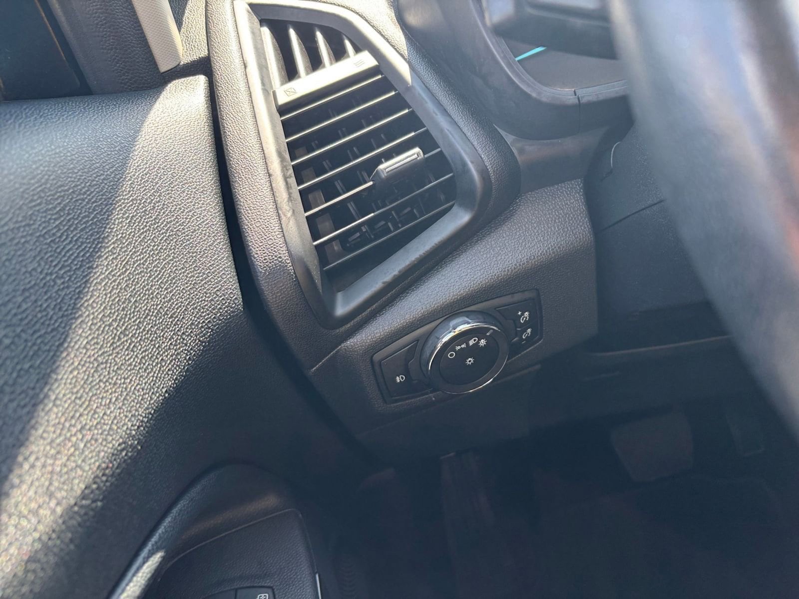 Thumbnail: 2018 Ford EcoSport - 33