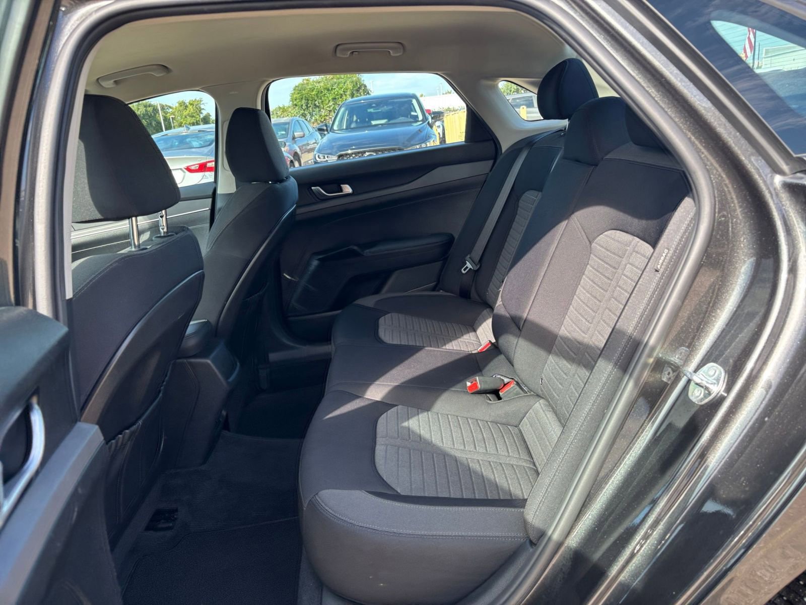 Thumbnail: 2025 Kia K5 - 23