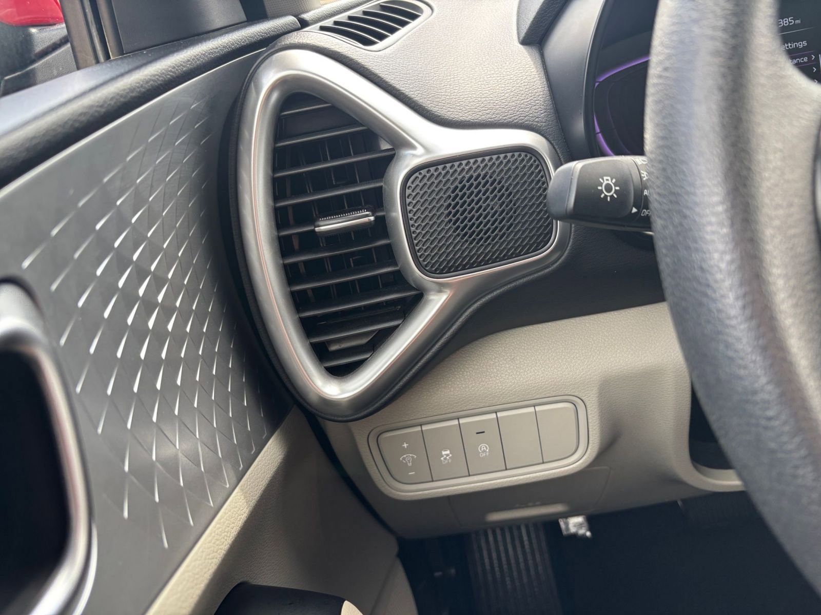 Thumbnail: 2025 Kia Soul - 32