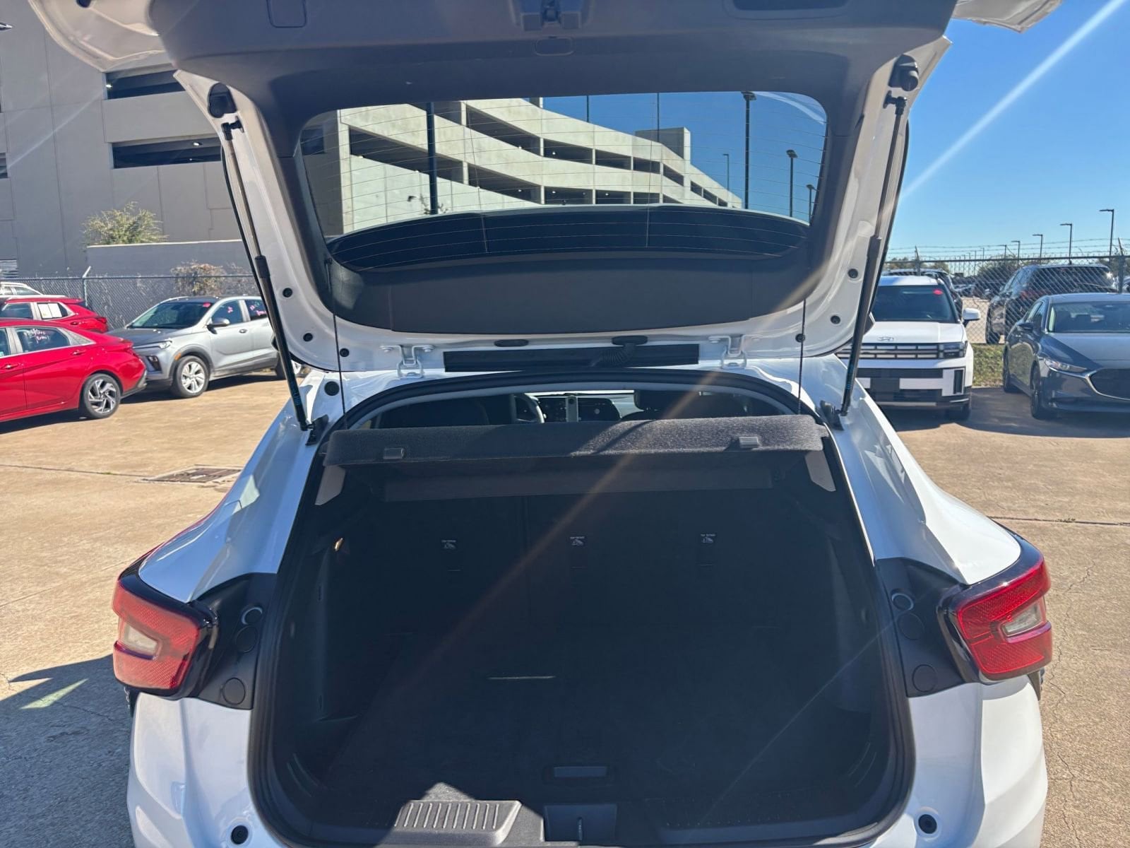 Thumbnail: 2025 Chevrolet Trax - 29