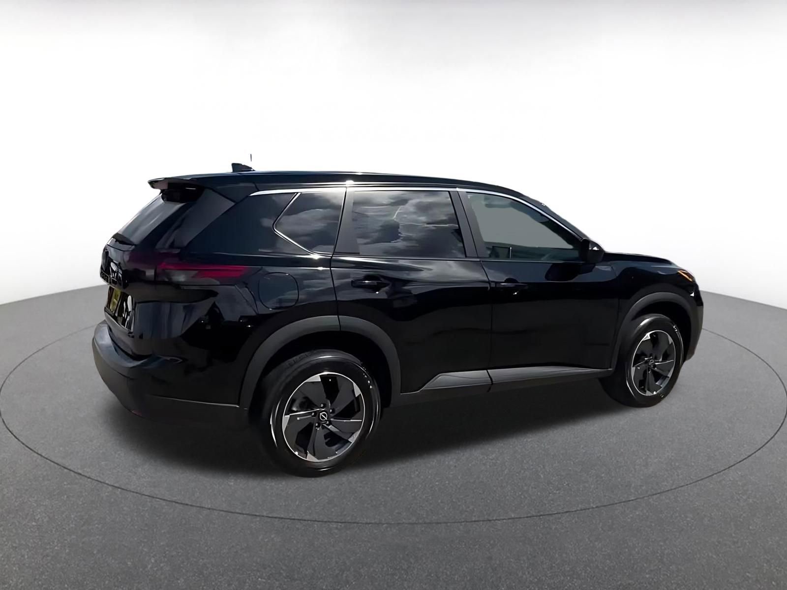 Thumbnail: 2025 Nissan Rogue - 14