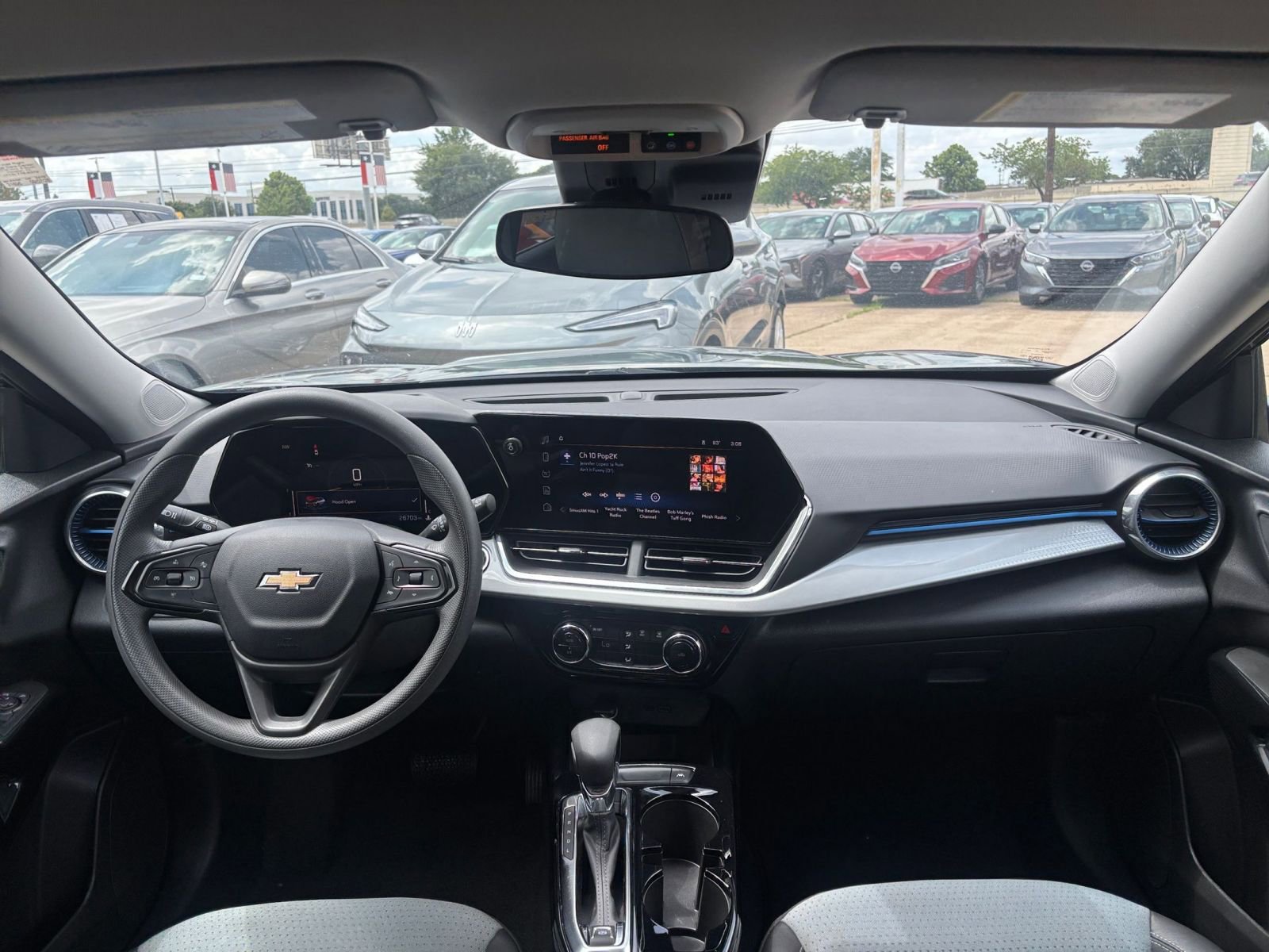 Thumbnail: 2025 Chevrolet Trax - 32