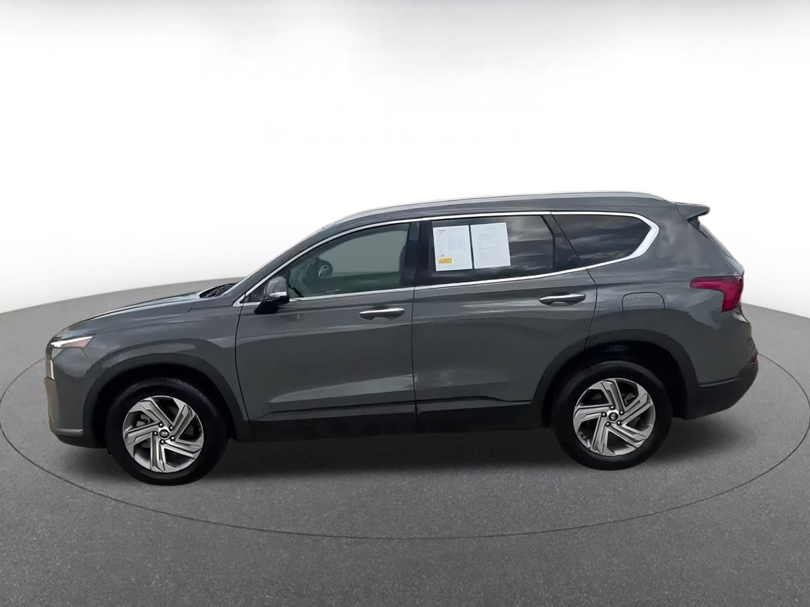 Thumbnail: 2023 Hyundai Santa Fe - 9