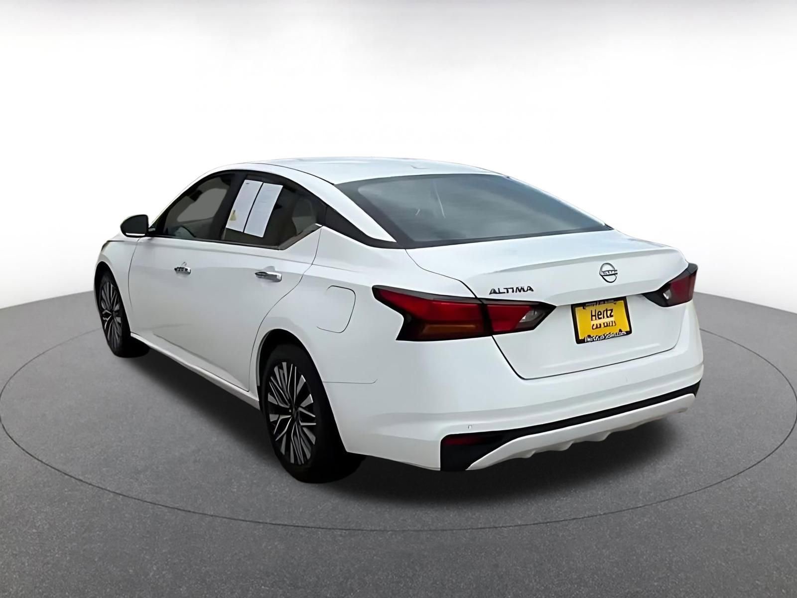 Thumbnail: 2025 Nissan Altima - 11