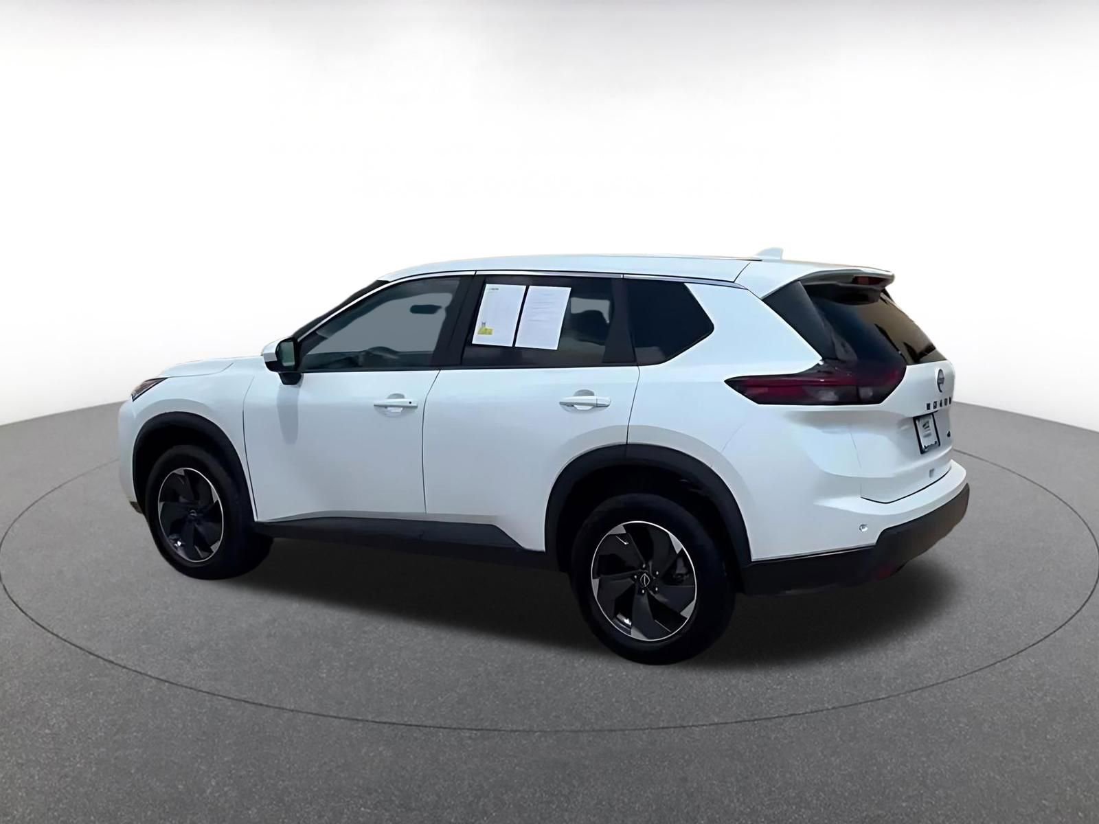 Thumbnail: 2025 Nissan Rogue - 4