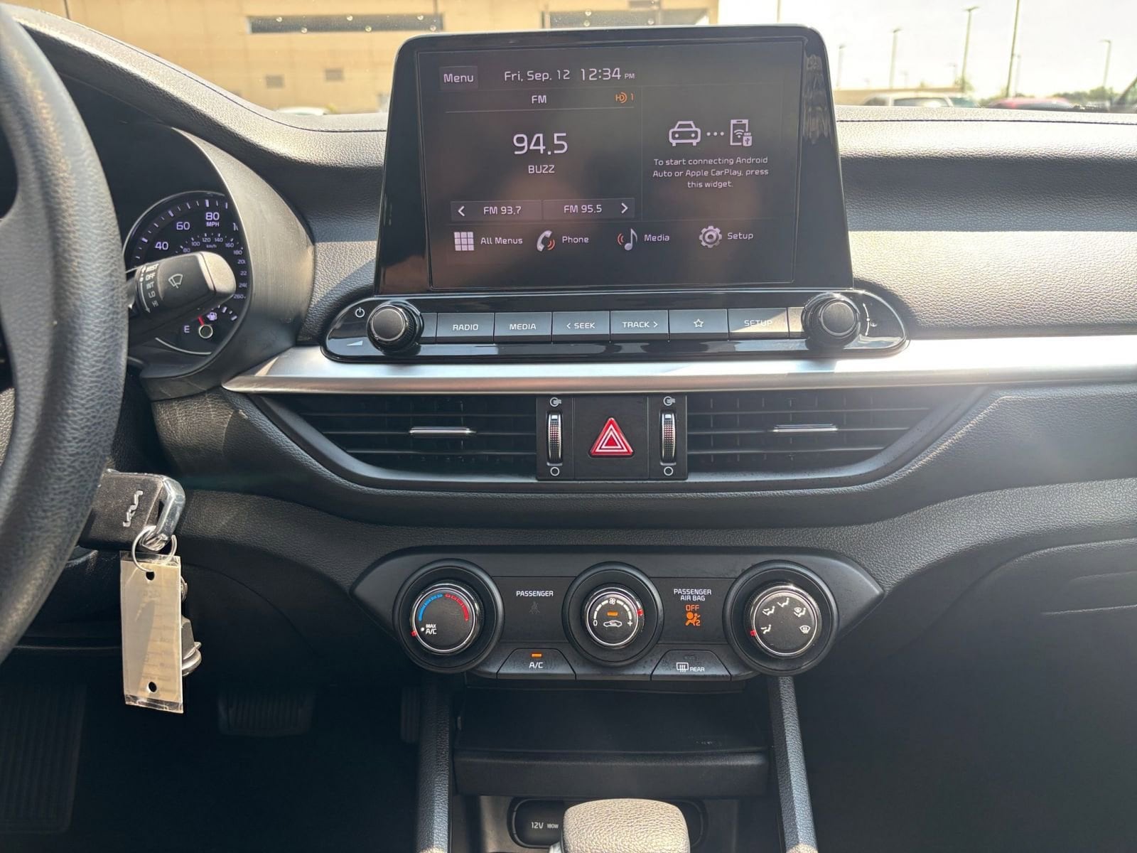 Thumbnail: 2024 Kia Forte - 18