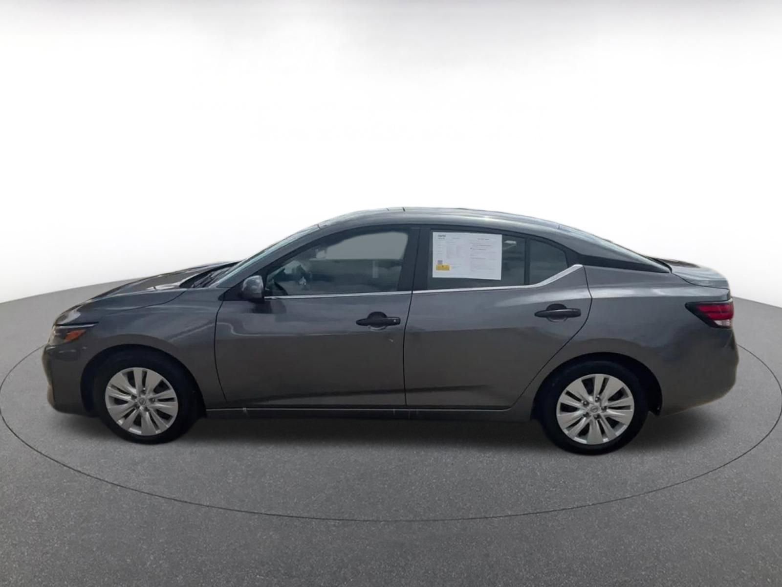 Thumbnail: 2025 Nissan Sentra - 9