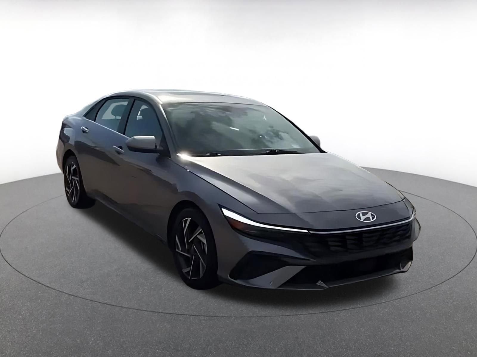 Thumbnail: 2025 Hyundai Elantra - 3