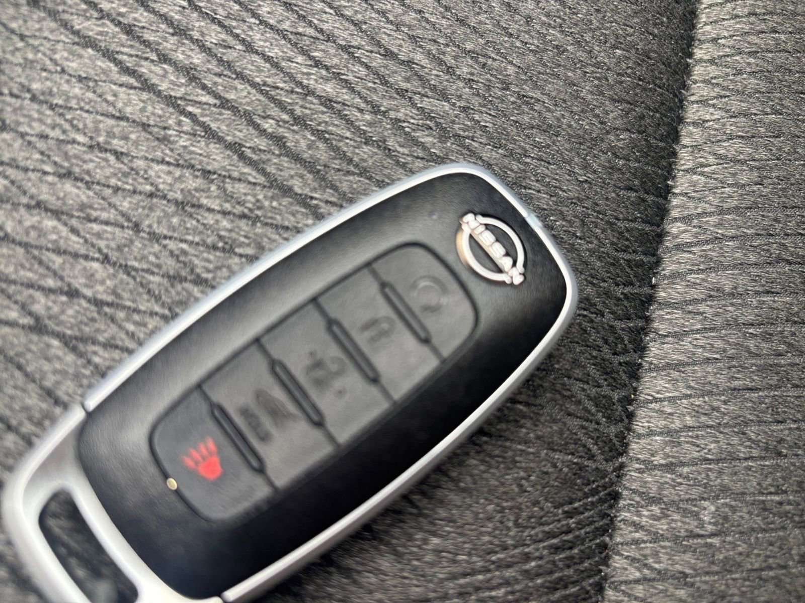 Thumbnail: 2025 Nissan Rogue - 24