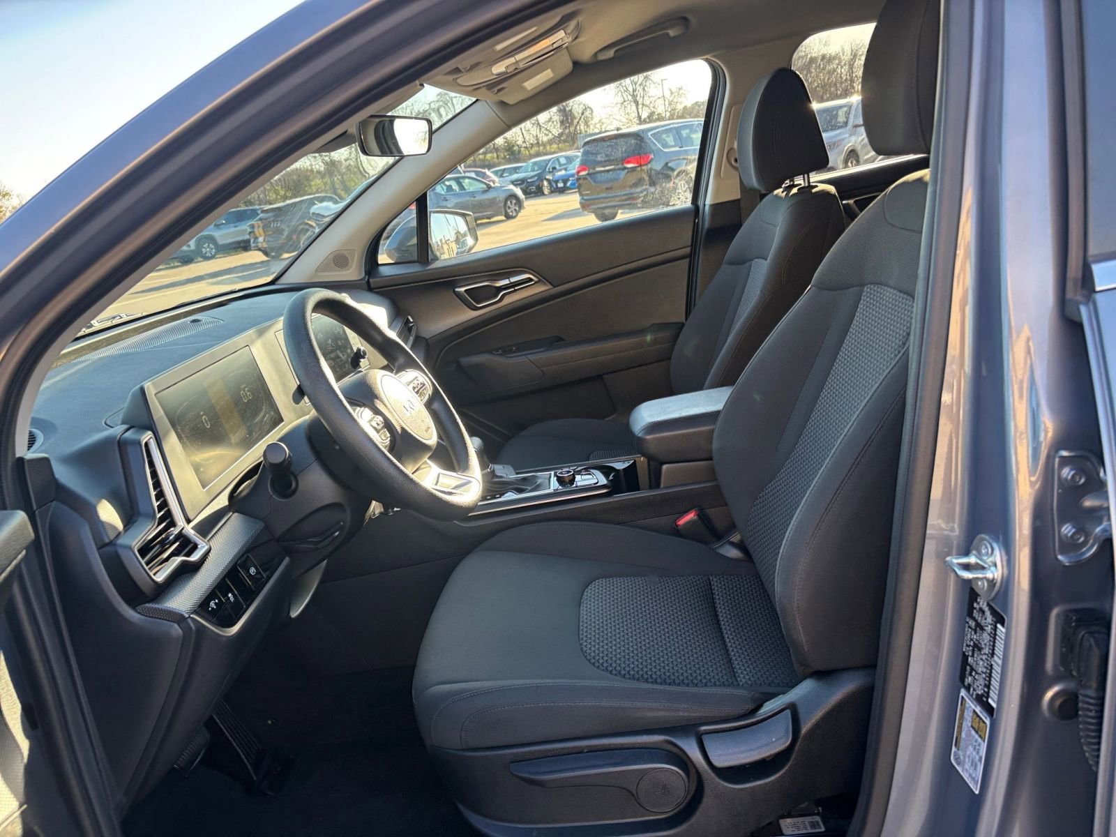 Thumbnail: 2025 Kia Sportage - 25